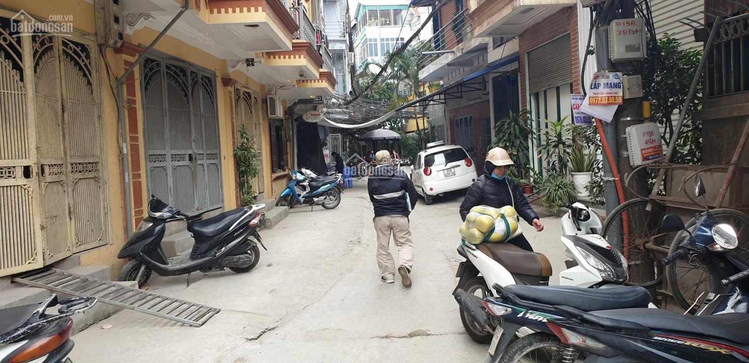 Nhà cho thuê 4 tầng + 1 tum tại ngõ Linh Quang, Đống Đa - Giá 9 triệu/tháng, vào ở ngay!