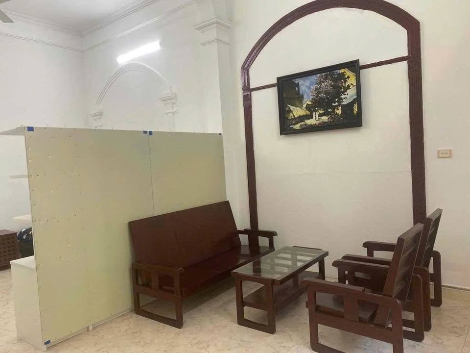 Nhà cho thuê tầng 1 tại ngõ 93 Hoàng Văn Thái, Thanh Xuân 56m² - Không gian thoáng đãng, tiện nghi