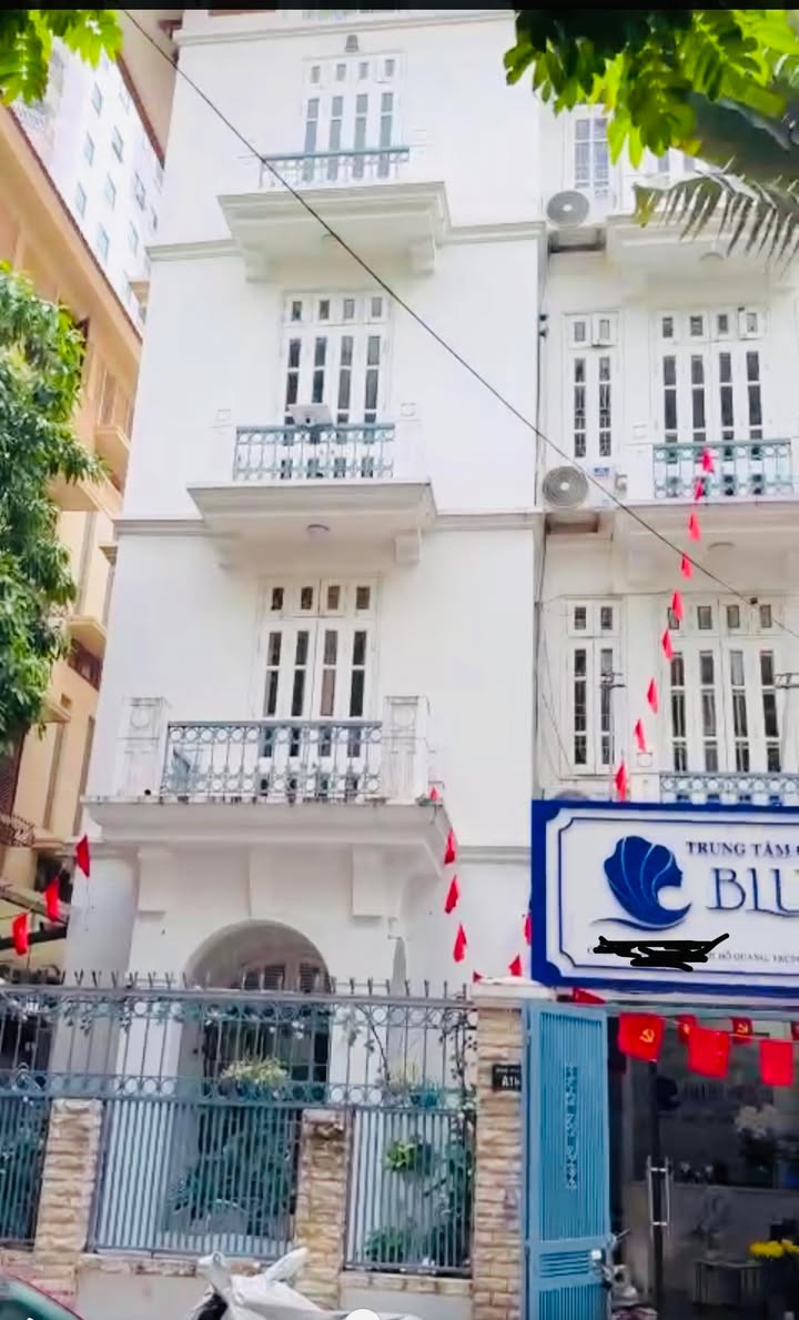 Nhà nguyên căn phố Đỗ Quang Cầu Giấy 111m² giá 40 triệu - Kinh doanh đa dạng