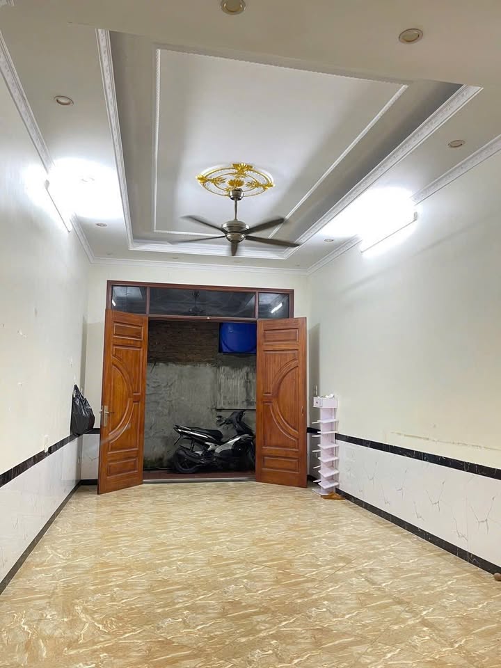 Nhà cho thuê nguyên căn tại Phú Đô, 40m² giá 15 triệu - Nhà lô góc mới đẹp!