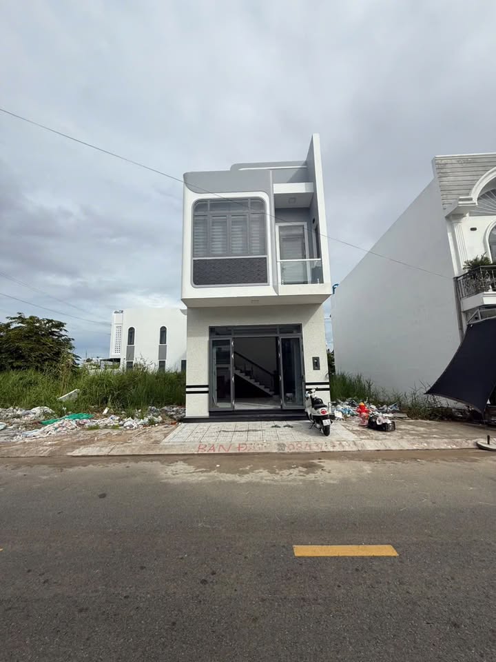 Nhà 1 trệt 1 lầu mặt tiền đường số 3, Rạch Giá 80m² giá 3.35 tỷ - Đầu tư sinh lời tuyệt vời!
