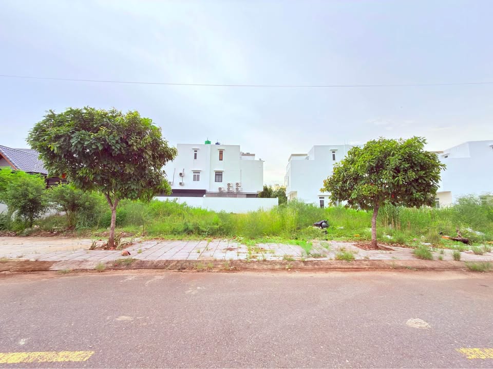 Đất nền đẹp Rạch Giá 207m² giá 2 tỷ - Gần khu thể thao