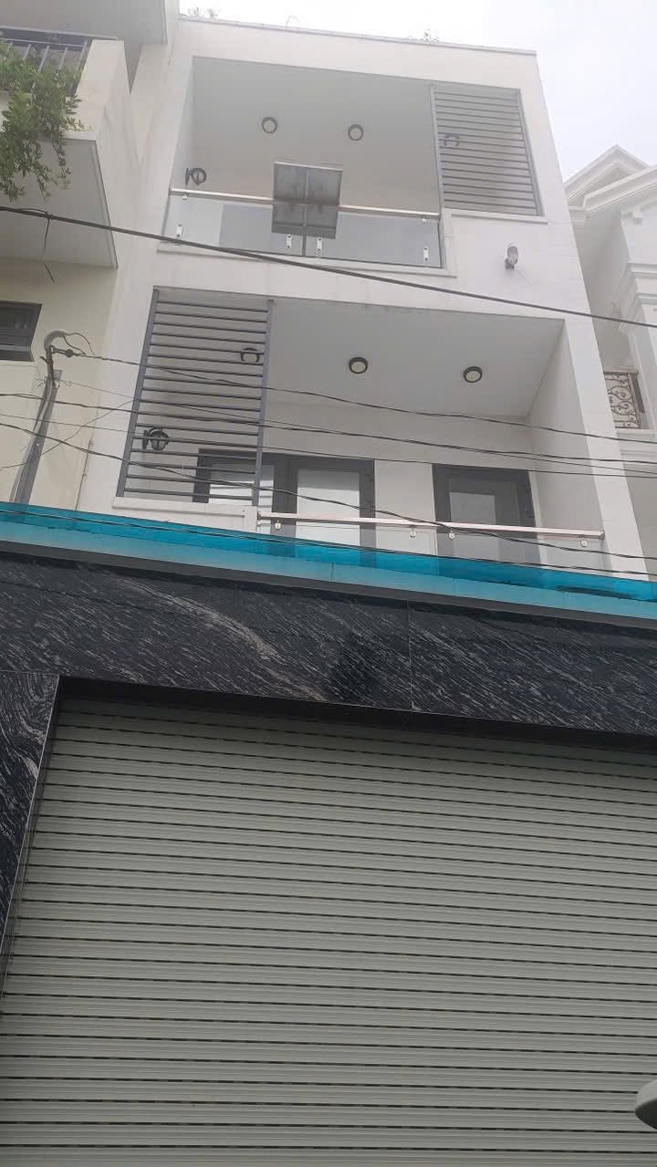 Nhà đẹp 1 trệt 2 lầu 84m² đường Nguyễn Duy Trinh, TP. Thủ Đức - Giá chỉ 6.15 tỷ!