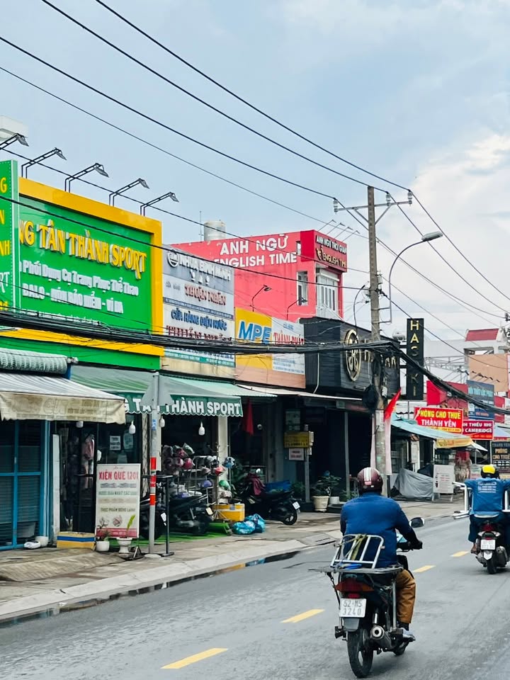 Nhà mặt tiền kinh doanh 281m² giá 34 tỷ - Cơ hội đầu tư vàng tại Thủ Đức!