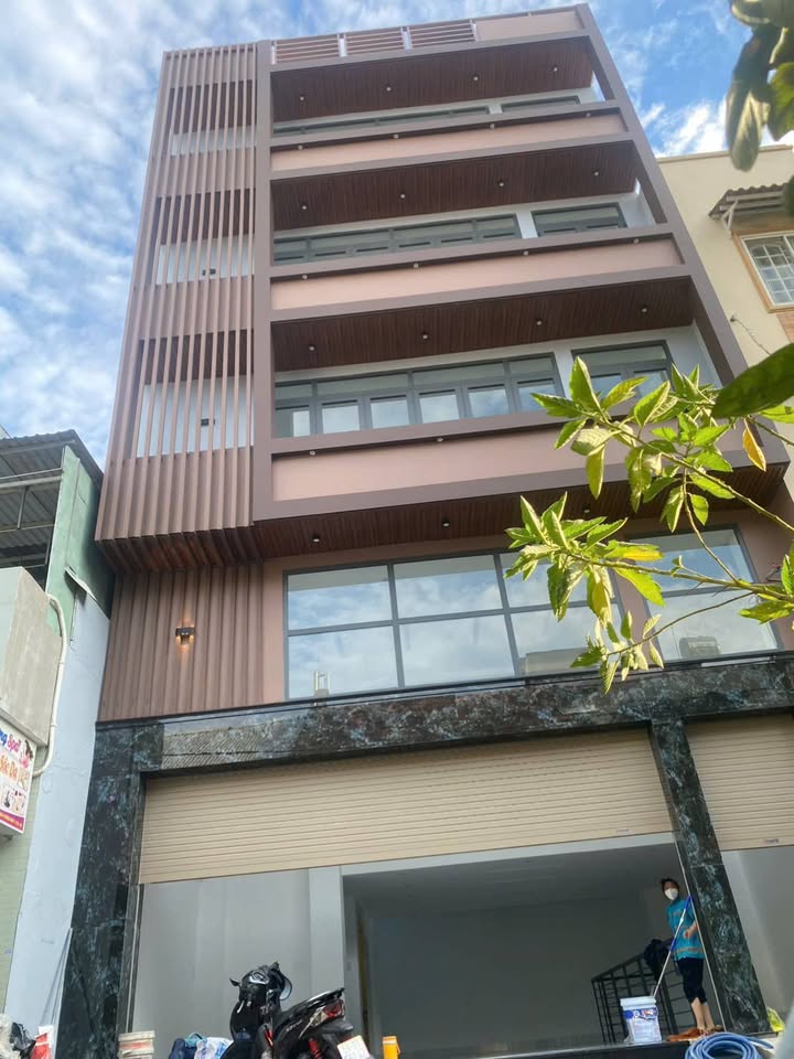 Cho thuê văn phòng tại Gò Vấp 300m² giá 50 triệu - Vị trí đắc địa trên đường Thống Nhất!