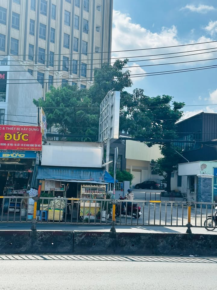 Cho thuê mặt bằng 552 Quốc lộ 13, Thủ Đức 5 triệu - Kinh doanh thuận lợi!