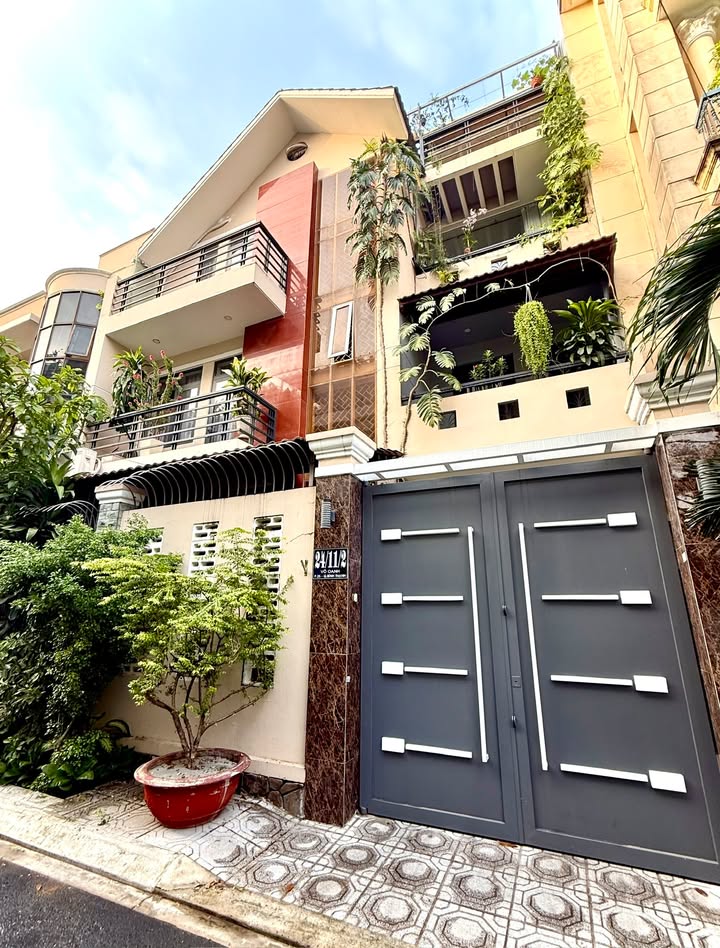 Nhà phố đường Võ Oanh, Bình Thạnh 130m² giá 27.9 tỷ - Sở hữu ngay không gian sống lý tưởng!