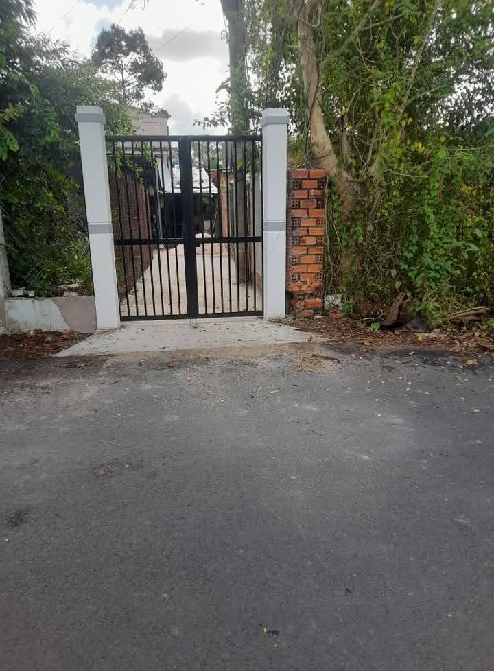 Nhà + Đất 329m² tại Xã An Ngãi, Long Điền - Chính chủ, giá chỉ 1.75 tỷ!