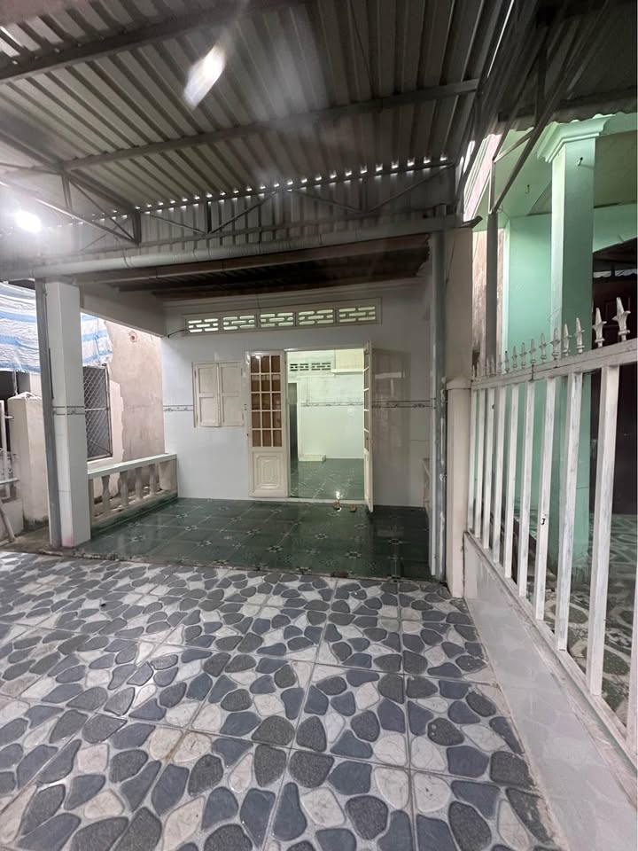 Nhà cho thuê Long Hải 2PN giá 2 triệu - Cổng rào riêng tư