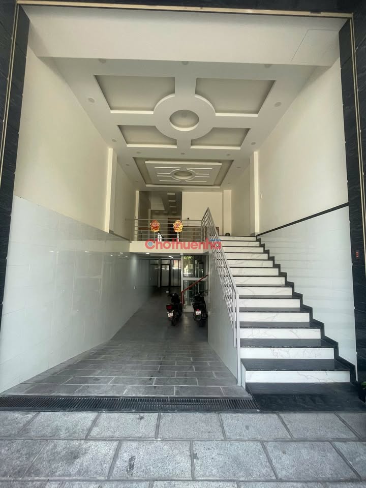 Nhà mặt tiền cho thuê tại Hoàng Hoa Thám, Tân Bình 100m² - Vị trí đắc địa, giá tốt!