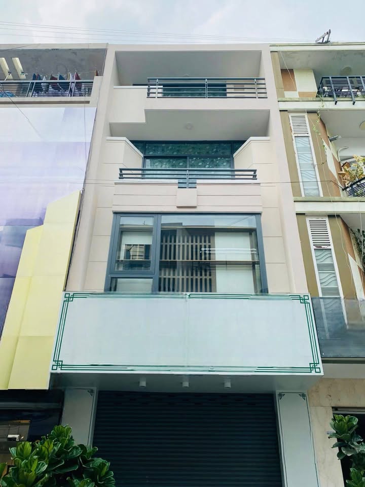 Cho thuê FrontHouse tại Phan Xích Long, Phú Nhuận 75m² - Vị trí đắc địa, thuận tiện kinh doanh!