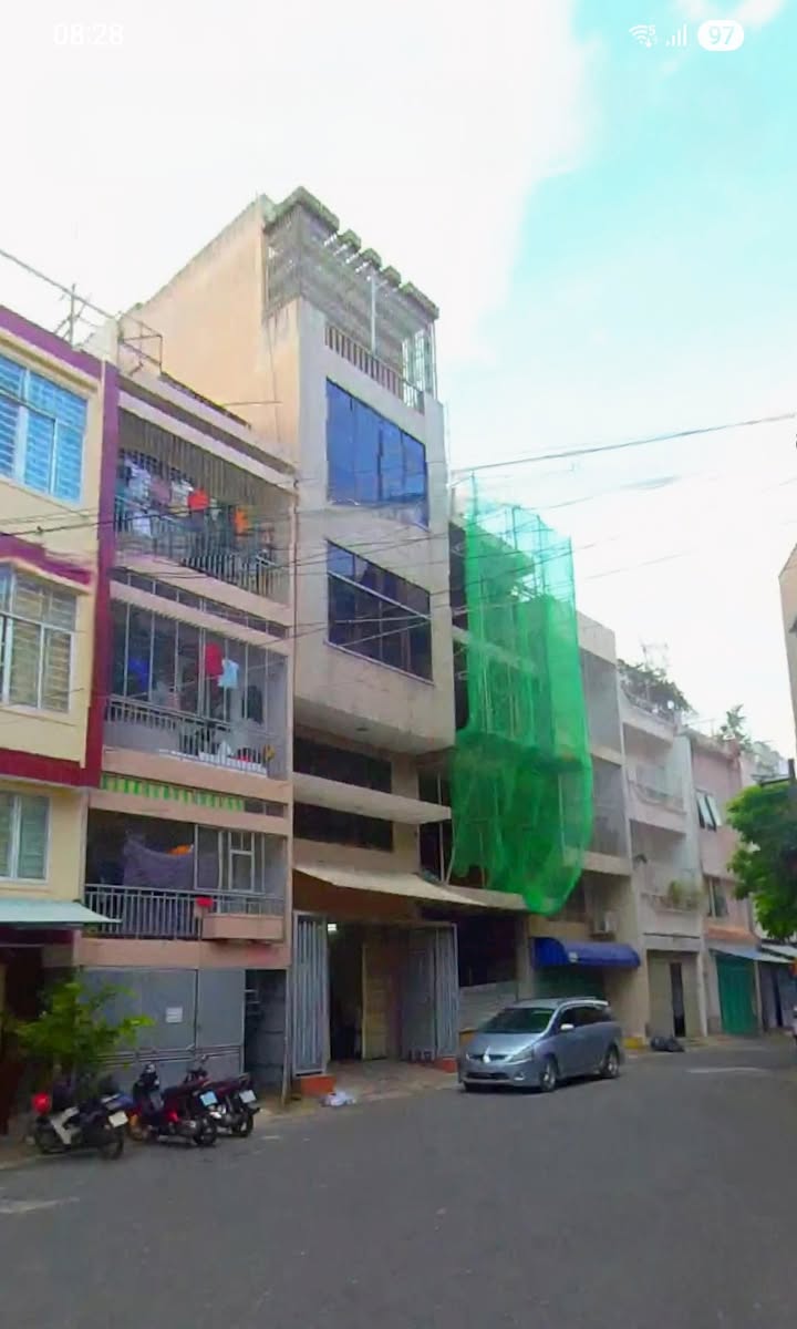 Nhà 5 tầng Hẻm Thành Thái, Quận 10, 71m² - Đầu tư sinh lời cực tốt!