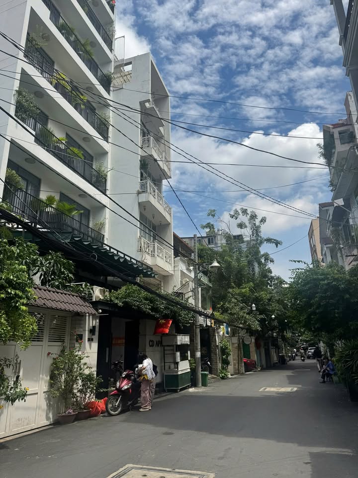 Nhà đẹp hẻm xe hơi Lê Văn Sỹ 158m² giá 39.5 tỷ - Cơ hội đầu tư hiếm có!