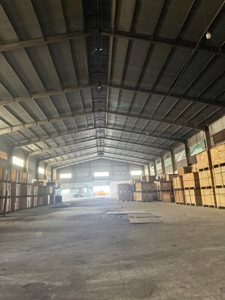 Cho thuê Kho Xưởng 1500m² giá 110 triệu - Mặt tiền kinh doanh thuận lợi!