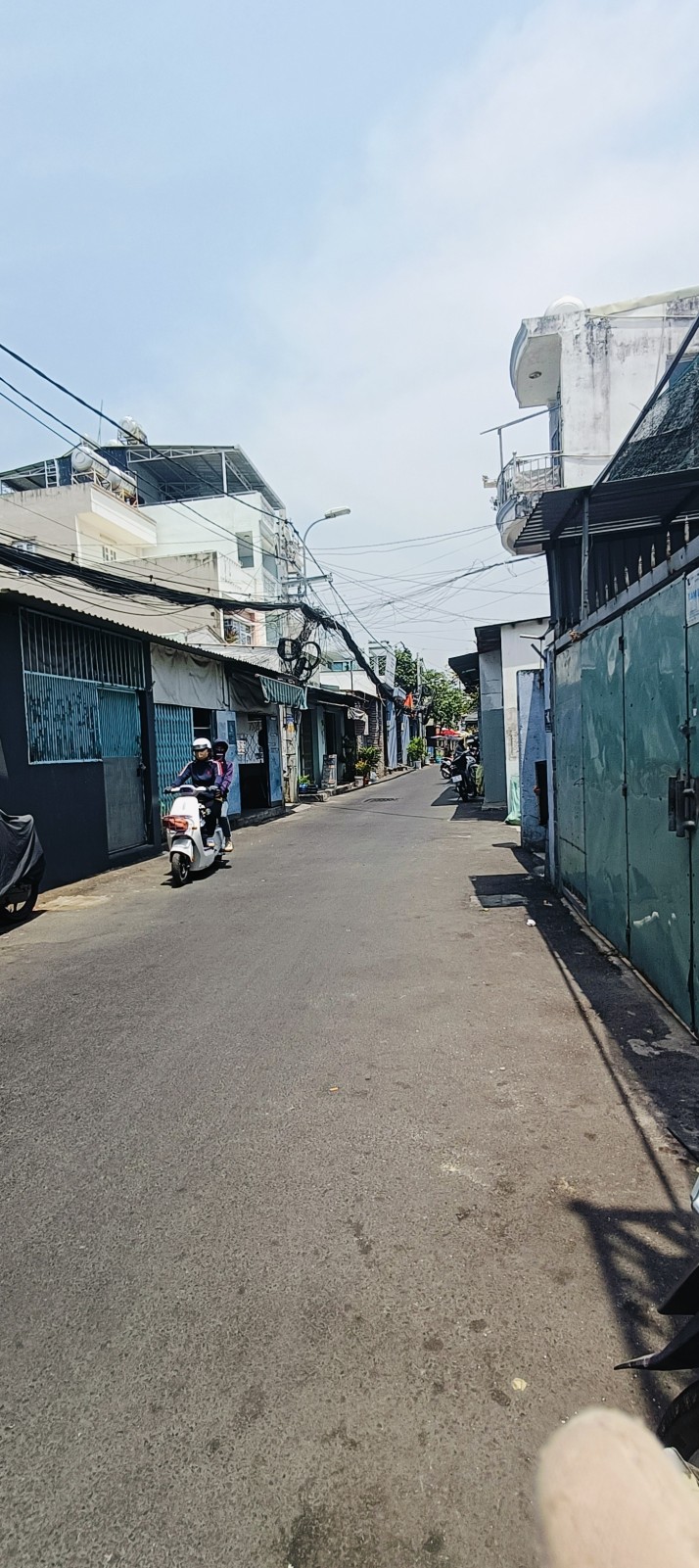 Bán nhà mặt tiền đường số 16, Thủ Đức 100m² giá 10 tỷ - Kinh doanh thuận lợi!