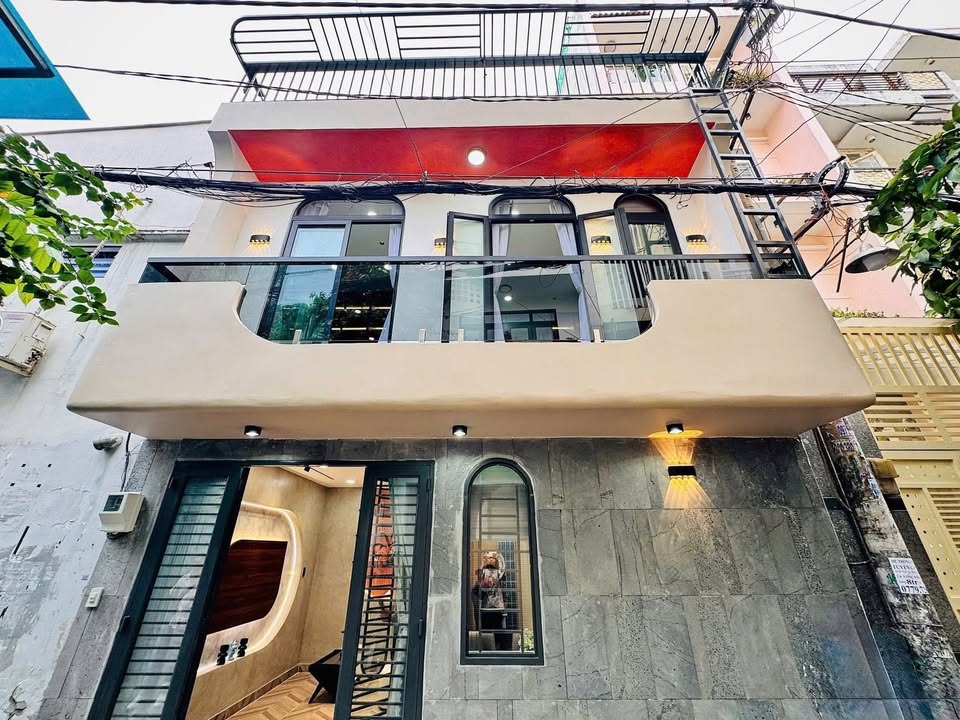 Nhà nhỏ xinh 23m² giá 3.95 tỷ tại Tân Bình - Vị trí vàng gần sân bay!