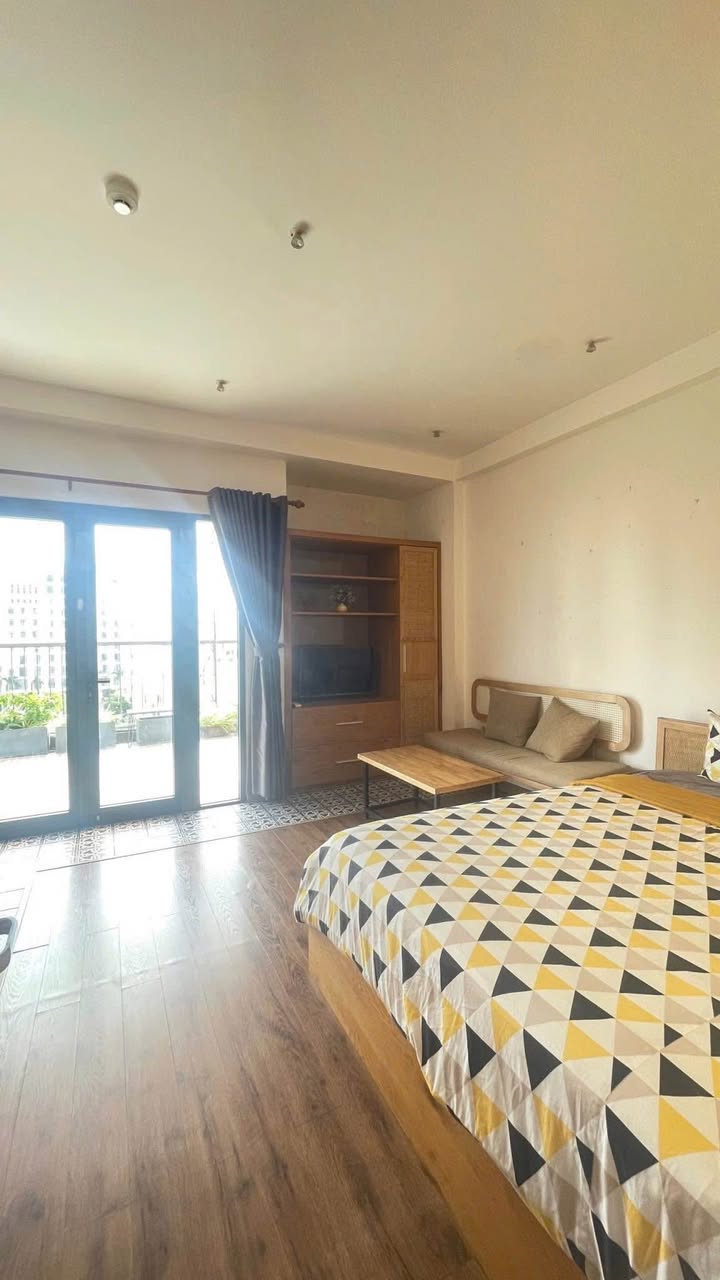 Studio cho thuê Lê Thước, Sơn Trà 25m² giá 7.8 triệu - Full nội thất, ban công thoáng