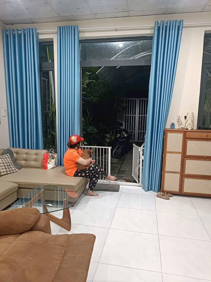 Nhà nguyên căn cho thuê tại phường Chánh Nghĩa, Bình Dương - Giá 6 triệu/tháng, an ninh tốt!