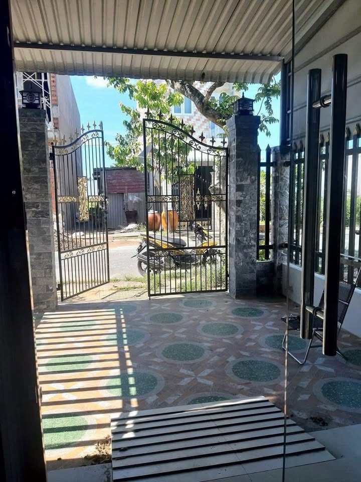 Nhà nguyên căn đường số 12, khu Long Thạnh Hưng, Chợ Gạo - 2 phòng ngủ chỉ 3 triệu/tháng