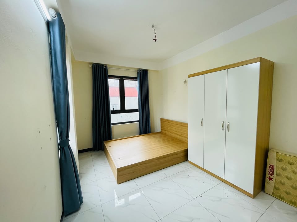 Phòng cho thuê 25m² tại Cầu Giấy chỉ 4.2 triệu - Ở ngay, hiện đại!