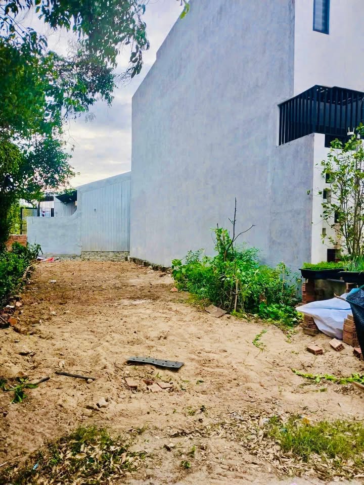 Đất nền mặt tiền Lưu Quang Vũ, Hòa Quý, Đà Nẵng 97m² - Giá chỉ 2.7 tỷ, không có lô thứ hai!