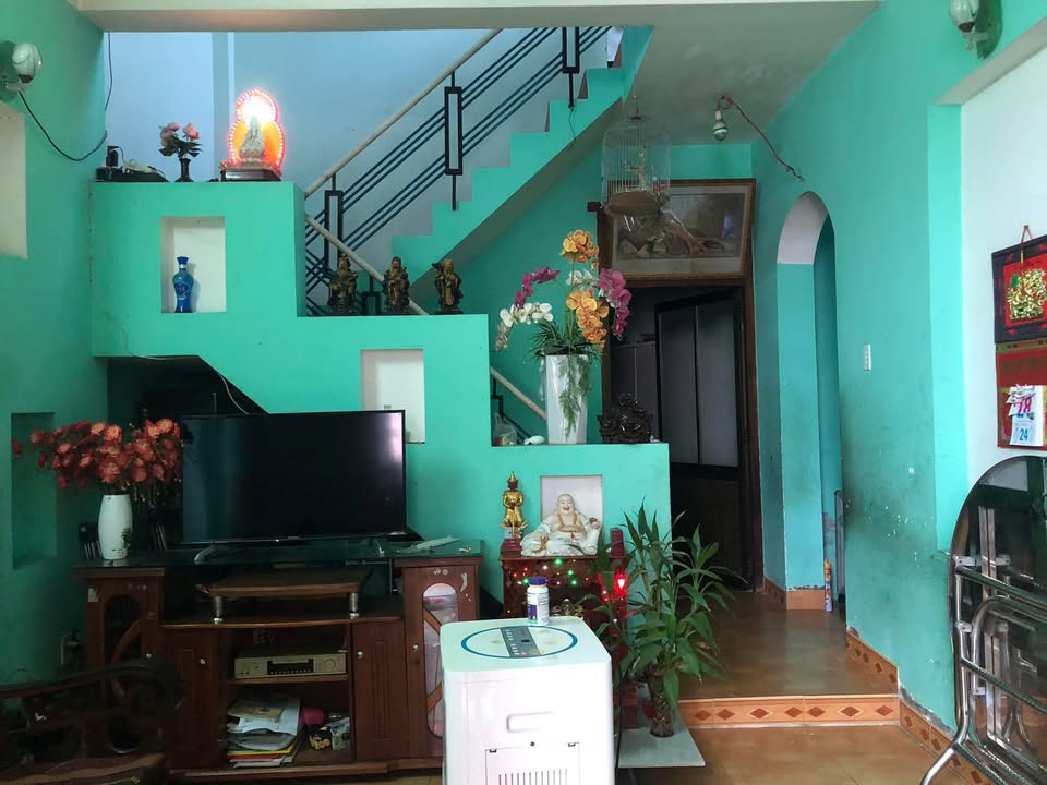 Nhà 2 tầng mặt kiệt 353 Cách Mạng Tháng 8, Đà Nẵng 89m² - Giá thương lượng hấp dẫn!