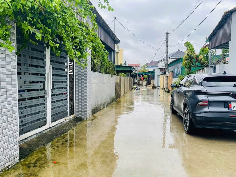 Nhà cấp 4 góc 2 mặt tiền tại Phúc Hoà, Hưng Tây 171m² giá 4.7 tỷ - Không thể bỏ lỡ!