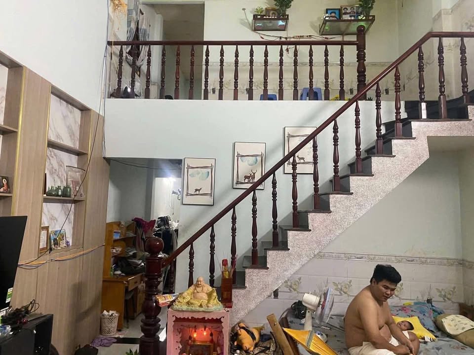 Nhà bán gấp Hẻm 1/ Hùng Vương, Long Thọ, Nhơn Trạch, 85m² - Thiết kế đẹp, sẵn sàng ở ngay!