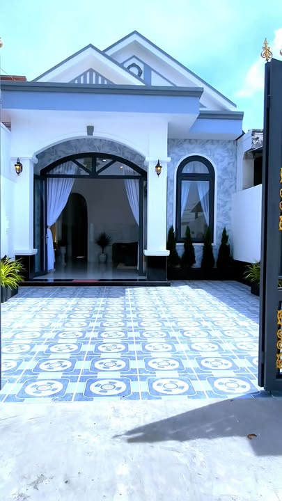 Nhà mái thái 3 phòng ngủ Hẻm 60 Nguyễn Chí Thanh 159m² giá 2.1 tỷ - Chính chủ bán gấp!