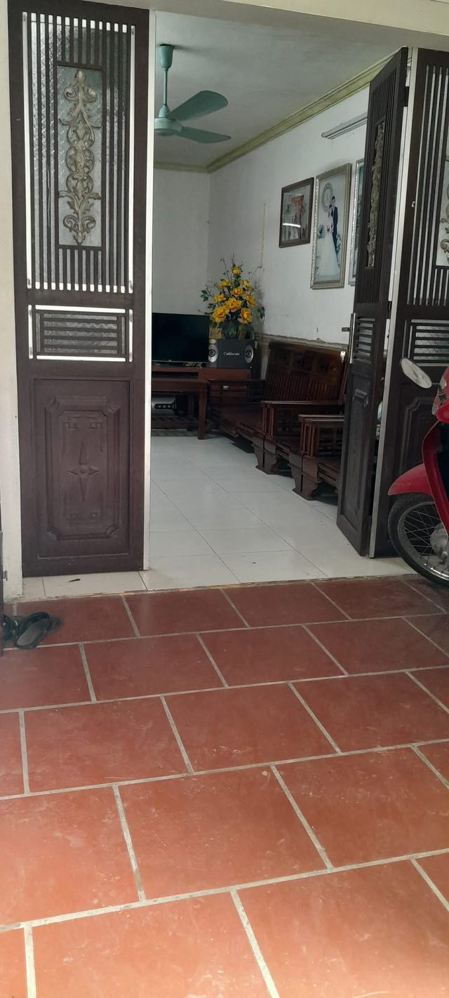 Nhà 2 tầng Tân Thịnh Hòa Bình 50m² giá 1 tỷ - Gần trường học và bưu điện!