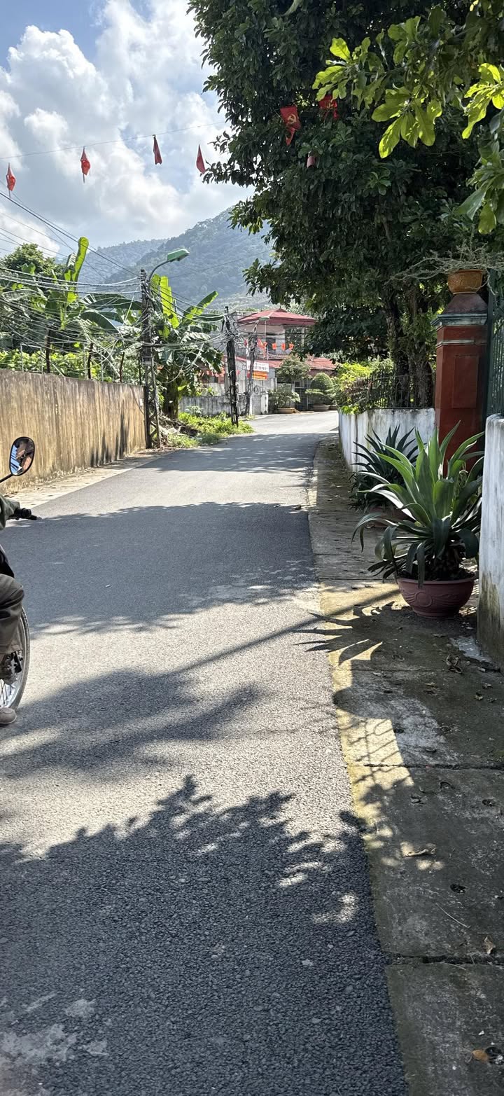 Đất nền 140m² tại phường Thống Nhất, Hòa Bình - Thích hợp ở và kinh doanh!