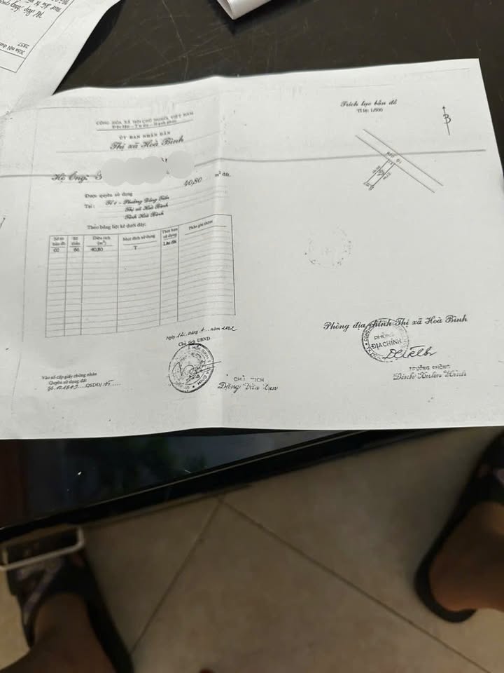 Nhà 3 tầng phường Đồng Tiến, Hòa Bình 40m² giá chỉ 2.5 tỷ - Vị trí đắc địa thuận tiện giao thương!