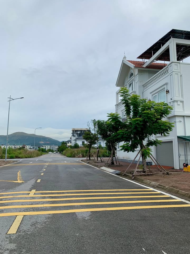 Lô đất Tân Thành Uông Bí 100m² giá 1 tỷ - Tiềm năng tăng giá cao!