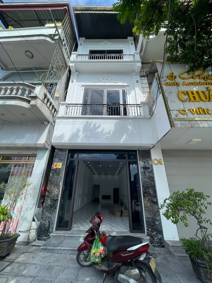 Bán nhà mặt đường QL18A Cẩm Sơn 60m² chỉ 3 tỷ - Kinh doanh thuận lợi!