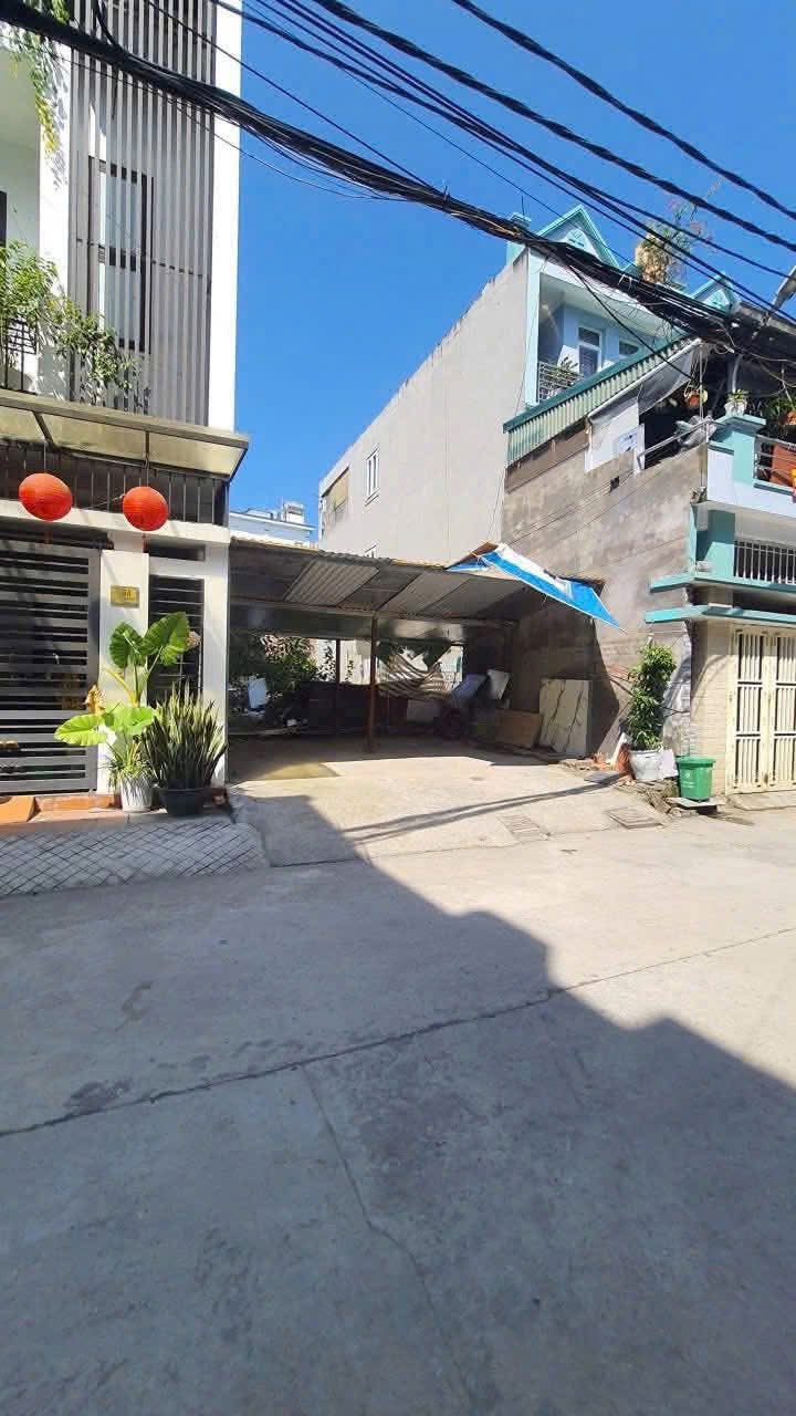 Đất nền mặt đường ngõ 20 Cao Xanh 90m² giá 3 tỷ - Cơ hội đầu tư hấp dẫn!