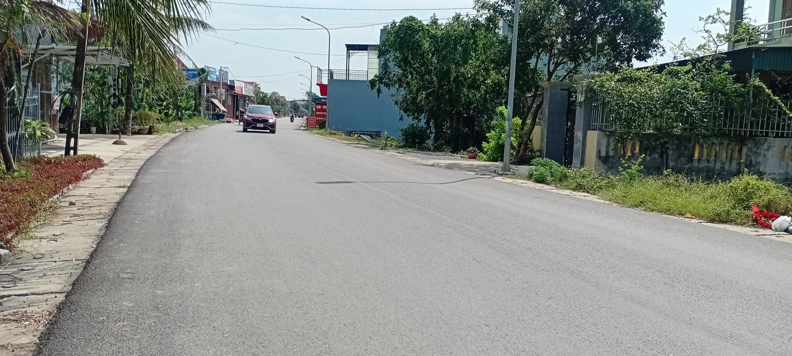 Nhà mặt tiền đường Lương Chí, Nghi Sơn 100m² giá 2 tỷ - Đầu tư sinh lời hấp dẫn!