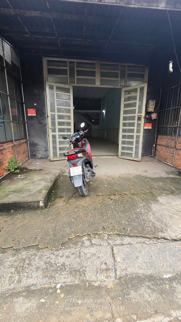 Nhà mặt tiền Võ Văn Vân 140m² giá 9.9 tỷ - Vị trí kinh doanh sầm uất!