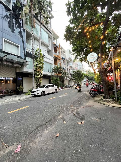 Nhà mặt tiền kinh doanh Nguyễn Hậu, quận Tân Phú, 52m² giá 10.5 tỷ - Khu vực an ninh, gần siêu thị!