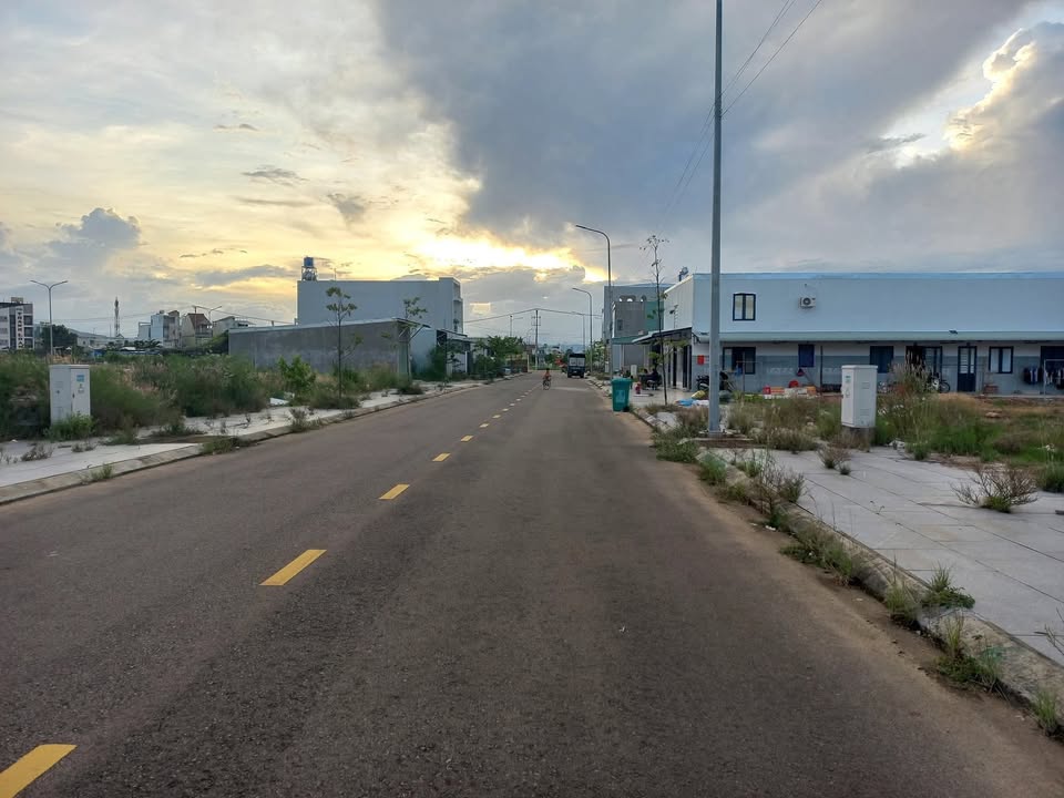 Đất nền Bình Định 97m² giá chỉ 1.4 tỷ - Cần bán gấp trong tuần!