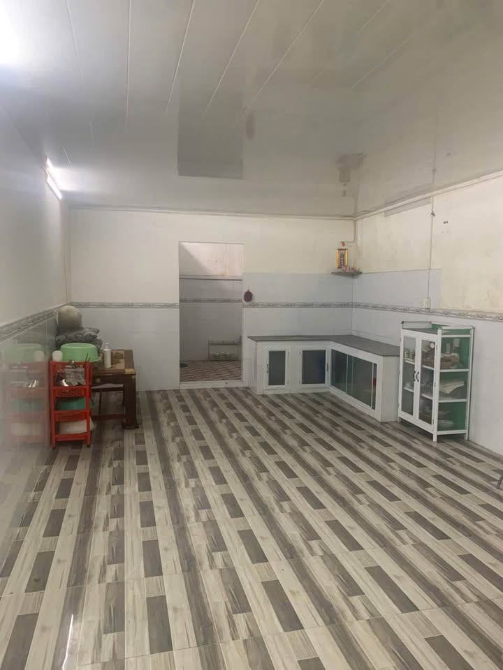 Nhà cho thuê đường Hùng Vương, Cà Mau 100m² giá 6 triệu - Không thể bỏ lỡ!