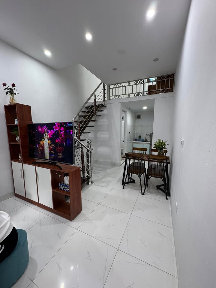 Nhà riêng An Dương, Tây Hồ 70m² giá 2,85 tỷ - Full nội thất, ô tô vào tận nhà!