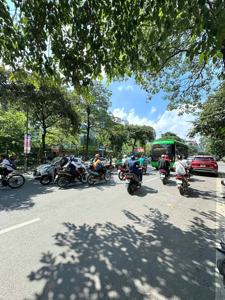 Nhà mặt phố Thanh Nhàn, Hai Bà Trưng 48m² - Vị trí kinh doanh đắc địa!