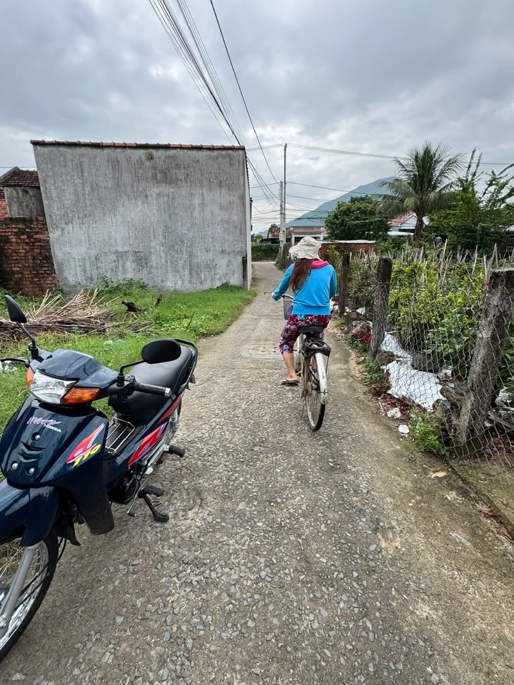 Đất nền góc 100m² tại Bình Kiến, Tuy Hòa - Giá tốt hiếm có chỉ 9xx triệu!