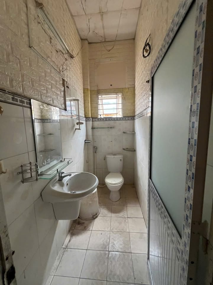 Nhà thuê Quận 7 - Diện tích 100m² giá 12 triệu - Thích hợp cho gia đình!