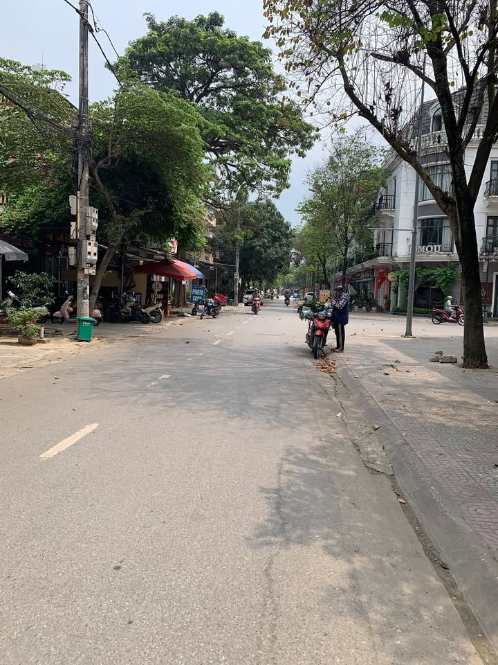 FrontHouse Phan Thiết 176m² giá 12 tỷ - Vị trí đắc địa gần Vincom!