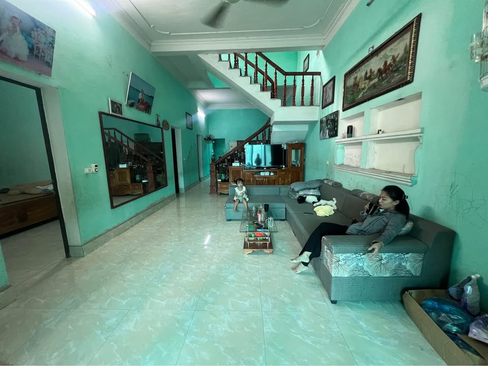 Nhà 2 tầng mặt đường Quốc lộ 37, xã Mỹ Bằng, diện tích 225m² - Cần bán gấp!