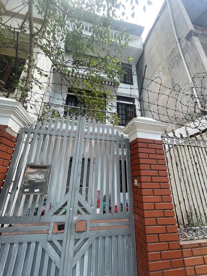 FrontHouse Cầu Giấy 110m² giá 38 tỷ - Đầu tư sinh lời ngay!