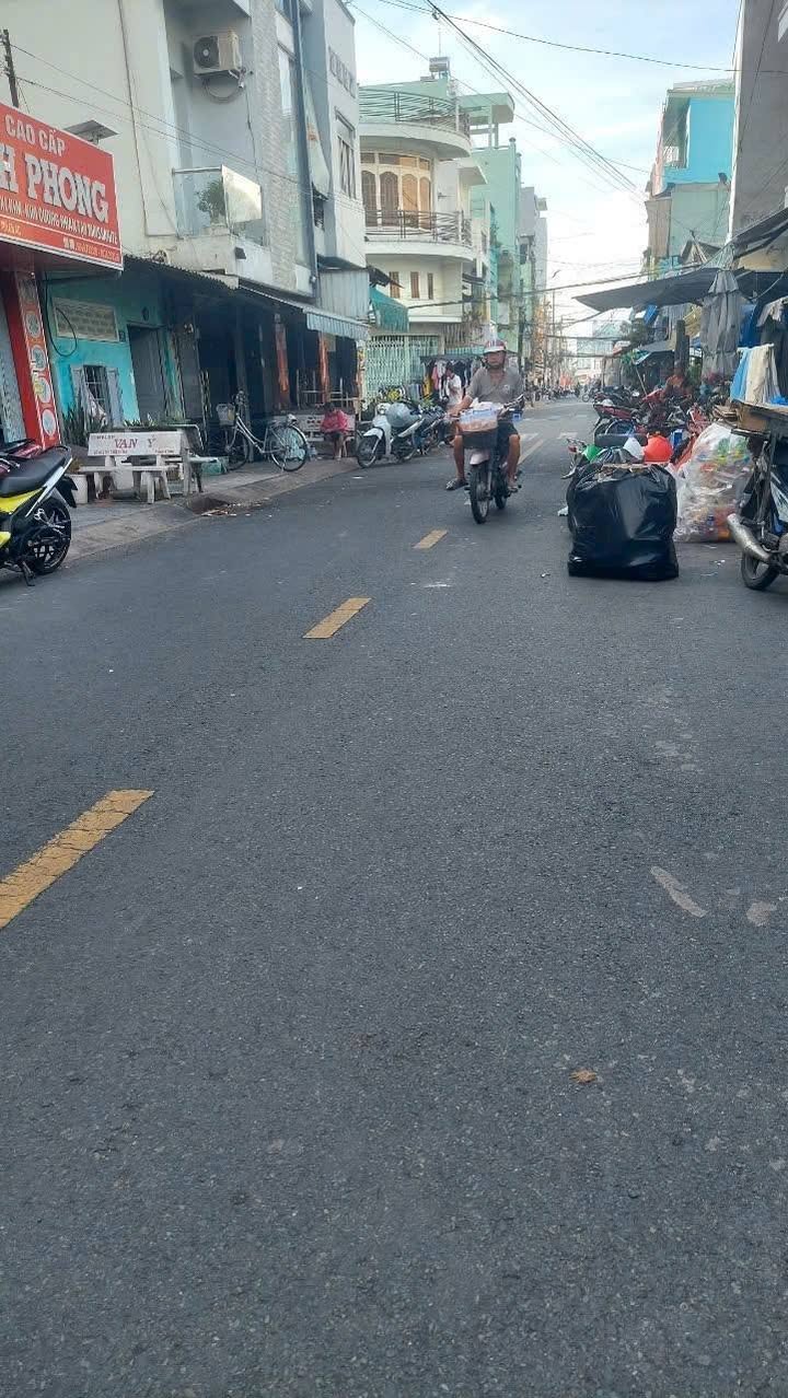 Nhà bán tại phường Mỹ Long, Long Xuyên 69m² giá 3.25 tỷ - Gần công viên phố đi bộ