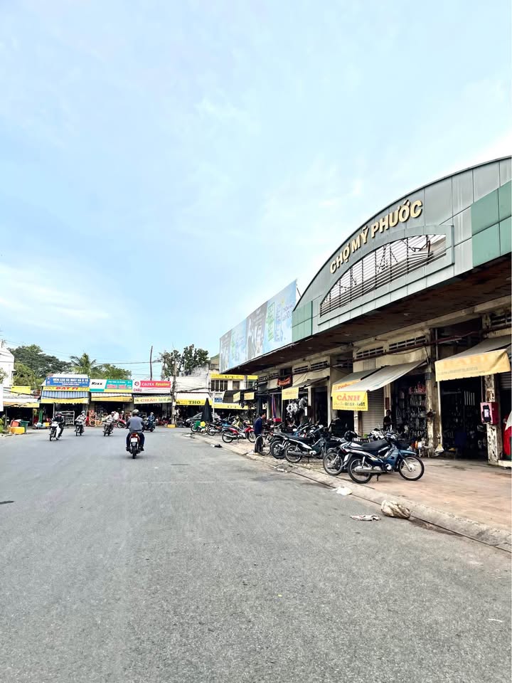 Nhà FrontHouse Dự Định 7, Mỹ Phước 60m² giá 3 tỷ - Kinh doanh đắc địa!