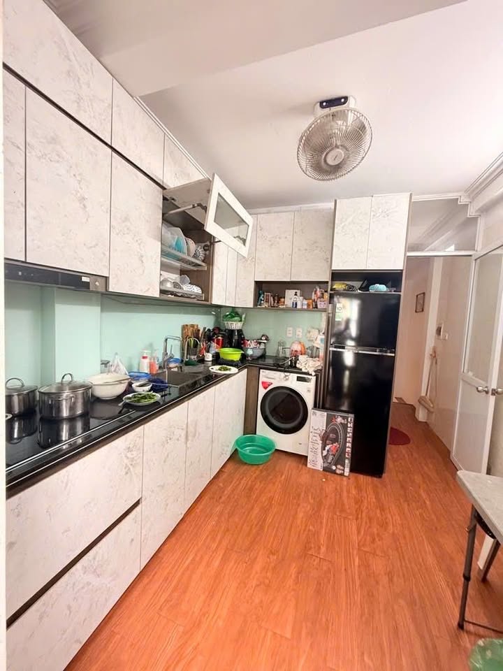 Nhà mặt phố Trung Tiền, Đống Đa 18m² giá 9.3 tỷ - Kinh doanh sầm uất, ô tô tránh!